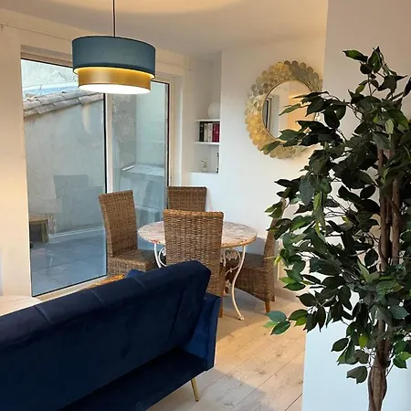 Rooftop Standing Place Carnot * Carcassonne