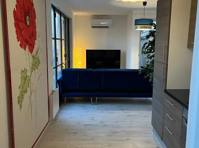 Rooftop Standing Place Carnot *